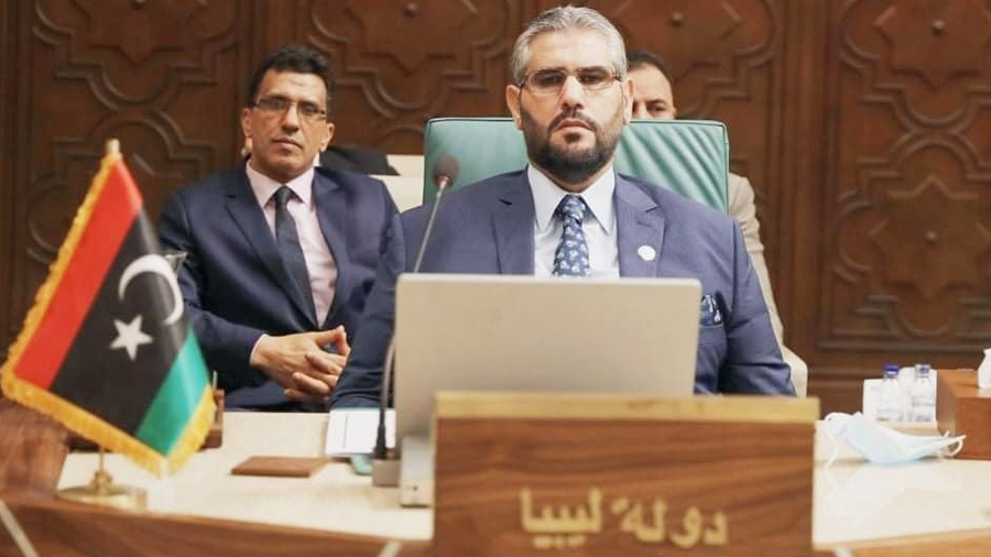 السفير يمثل دولة ليبيا في المحافل العربية السفير عبد المطلب ثابت - تمثيل دولة ليبيا